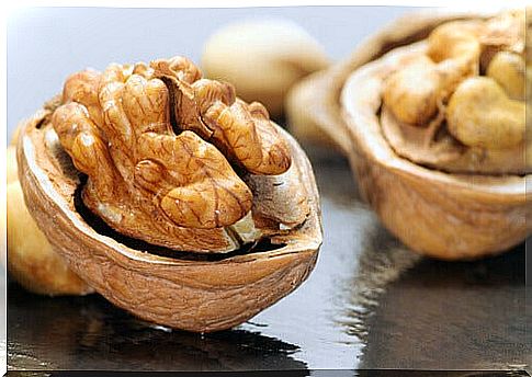 Walnuts in shell