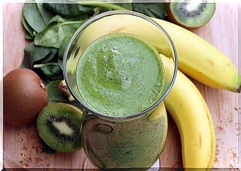 Banana and spinach smoothie