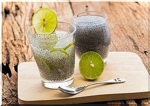 detox water with chia seeds and lemon