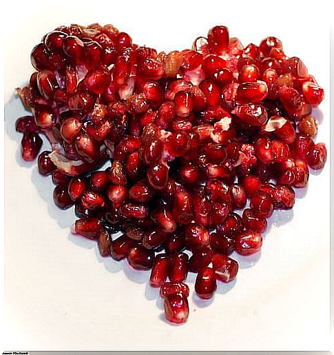 pomegranate heart