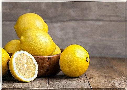 bowl with lemons