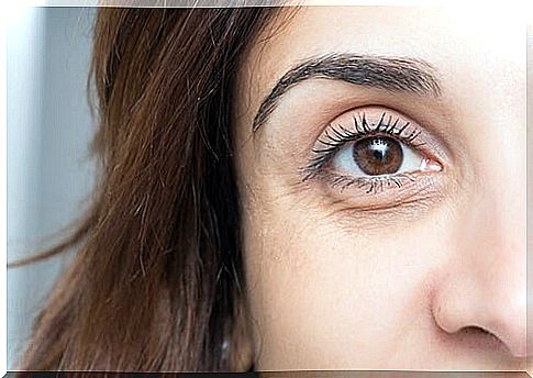 Bags and dark circles: 10 foolproof tips to avoid them