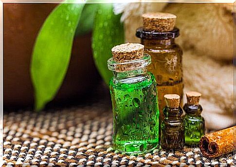 Tea tree essential oil