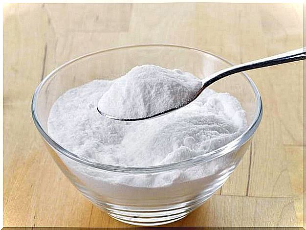 Spoon with baking soda