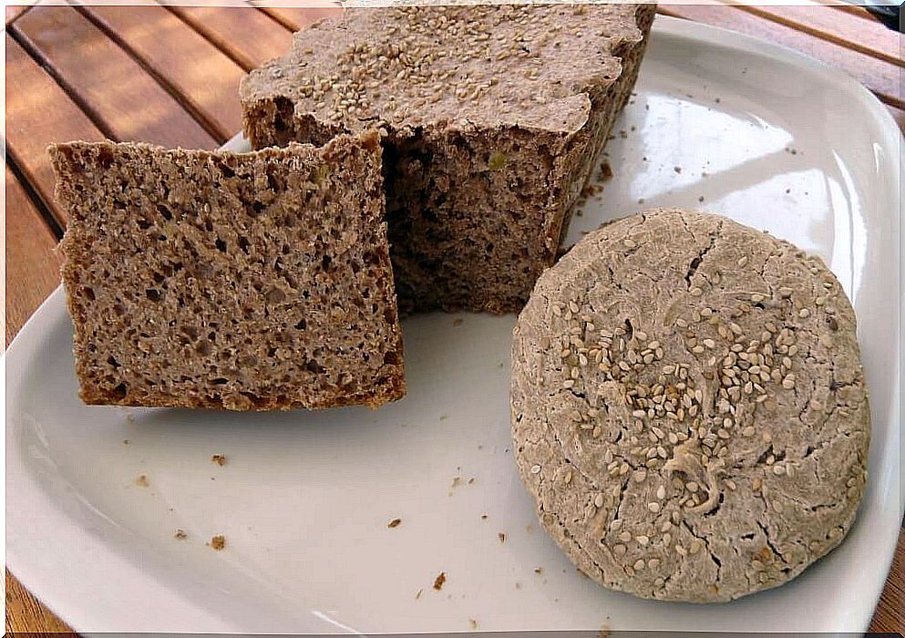 Gluten-free buckwheat and rice bread