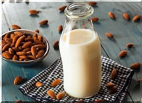 Almond milk 