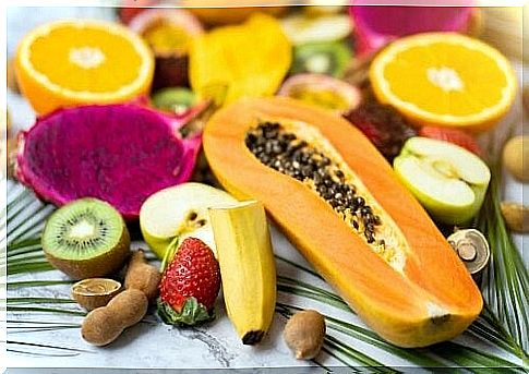 Reduce water retention with fruits and vegetables